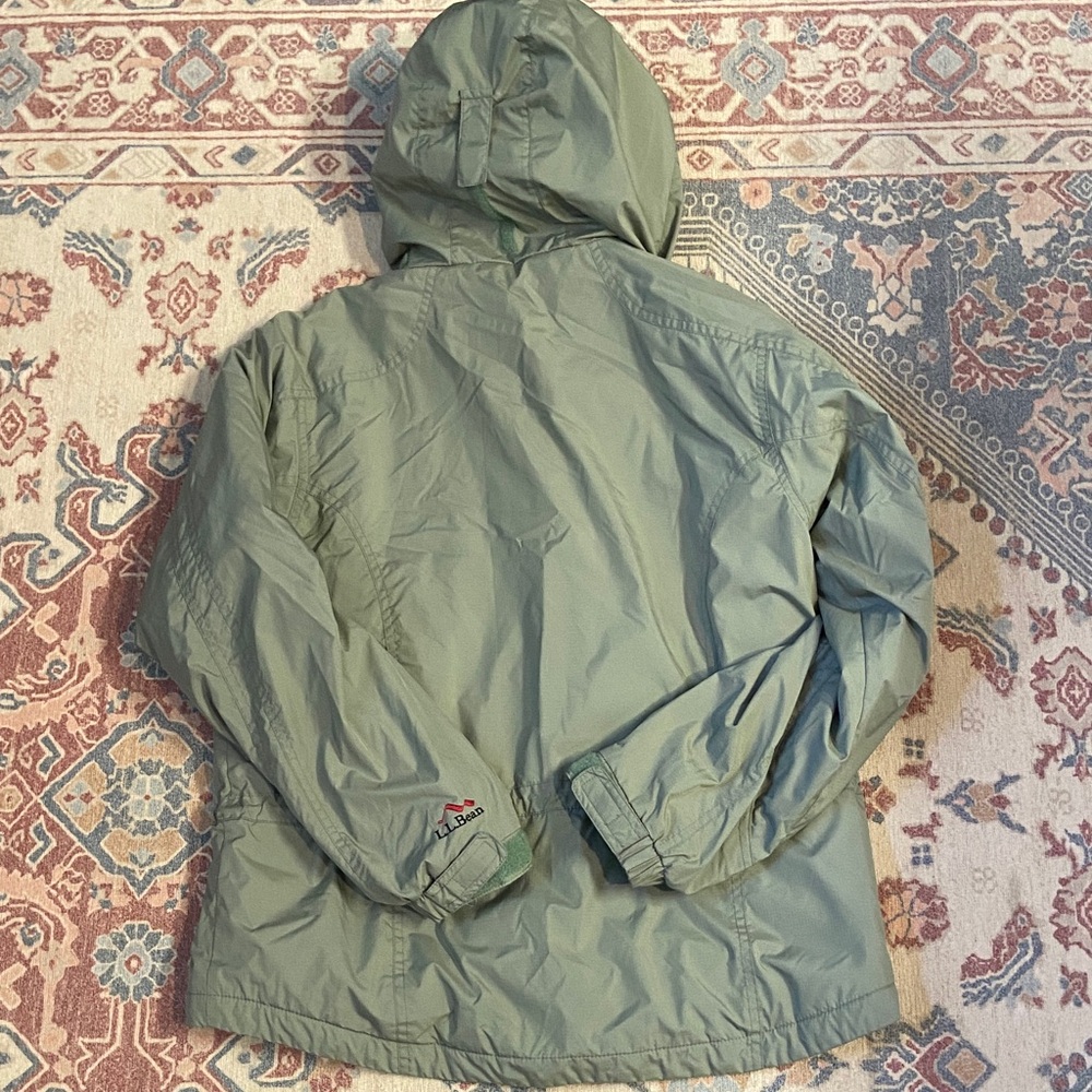 L.L. Bean Women's Green Ski Jacket - Picture 5 of 7